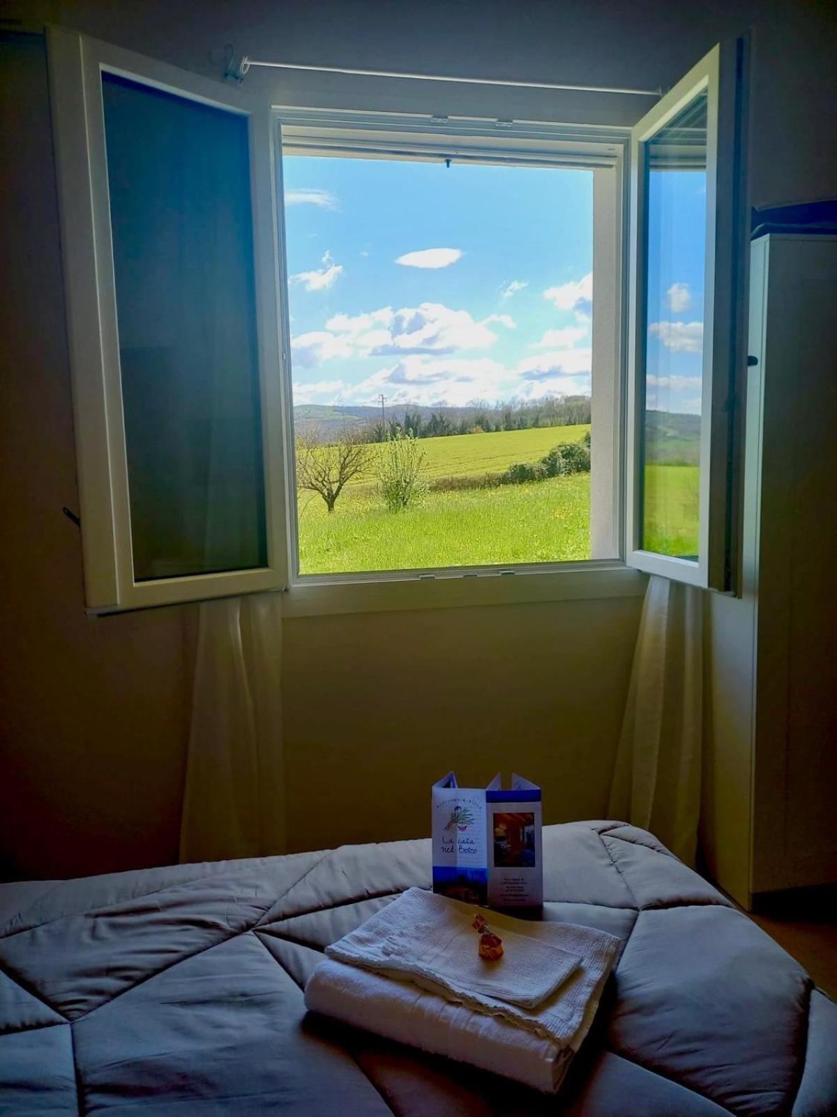 ホテル La Casa Nel Bosco Borzano エクステリア 写真